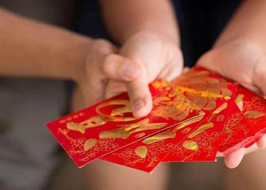 關(guān)懷員工父母，為員工父母設(shè)置關(guān)懷金制度